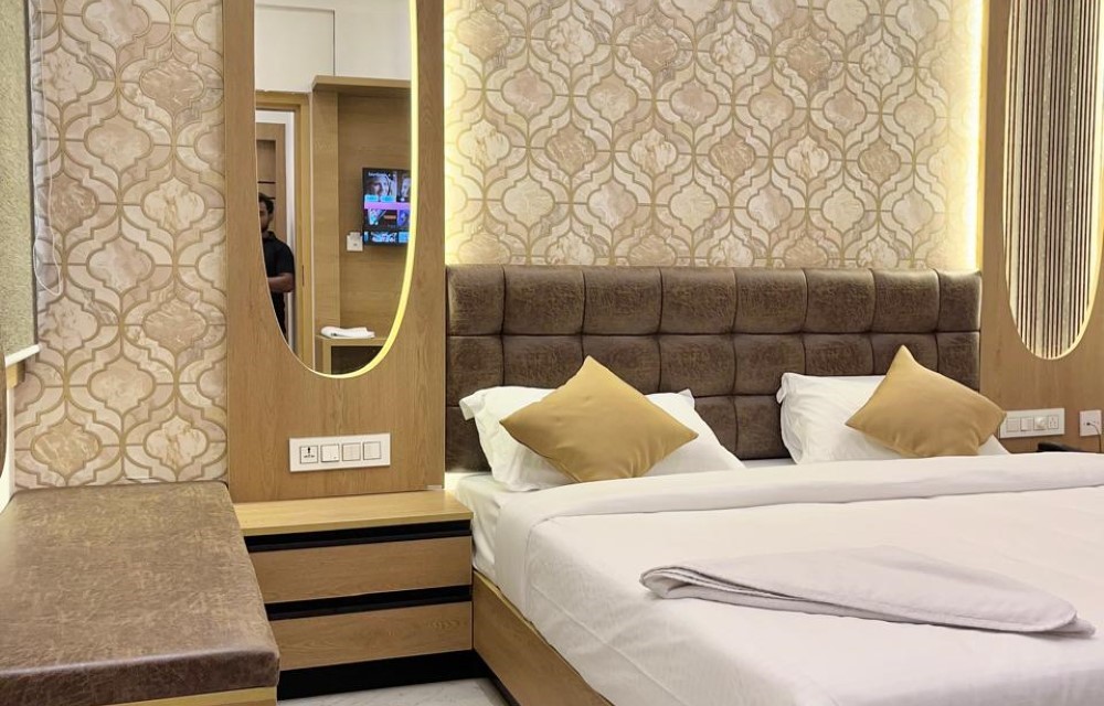 ROOMS_NAME